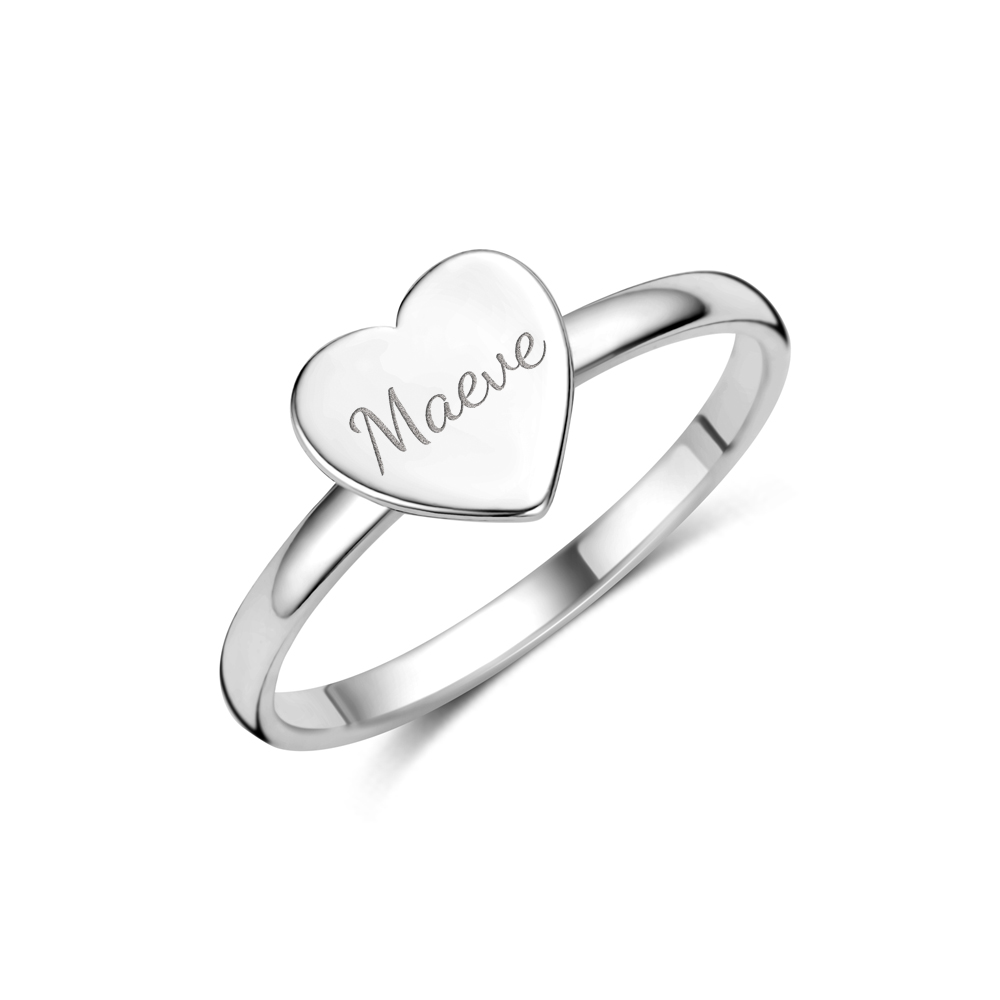 Anillo de plata con corazón y nombre