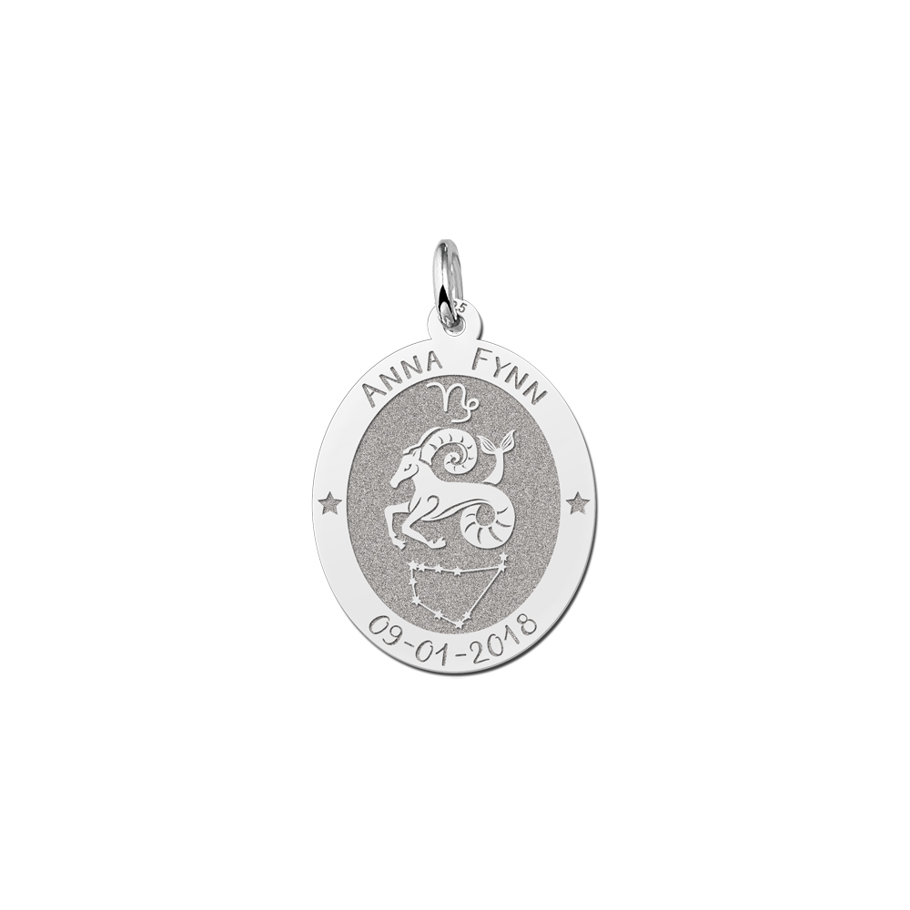 Colgante Ovalado de Plata Signo del Zodiaco Capricornio con Grabado de Nombre
