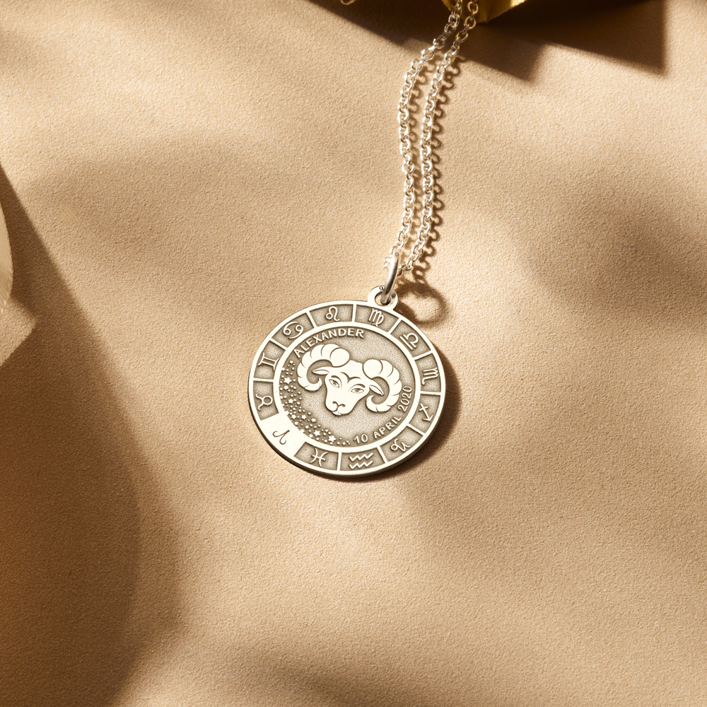 Colgante Redondo de Plata Signo del Zodiaco Aries con Grabado