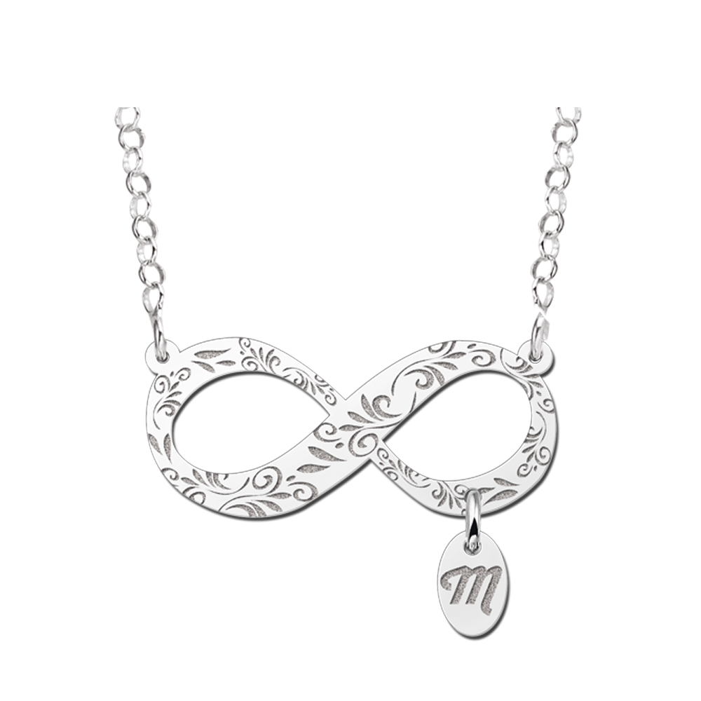Infinity bisutería con adornos y inicial