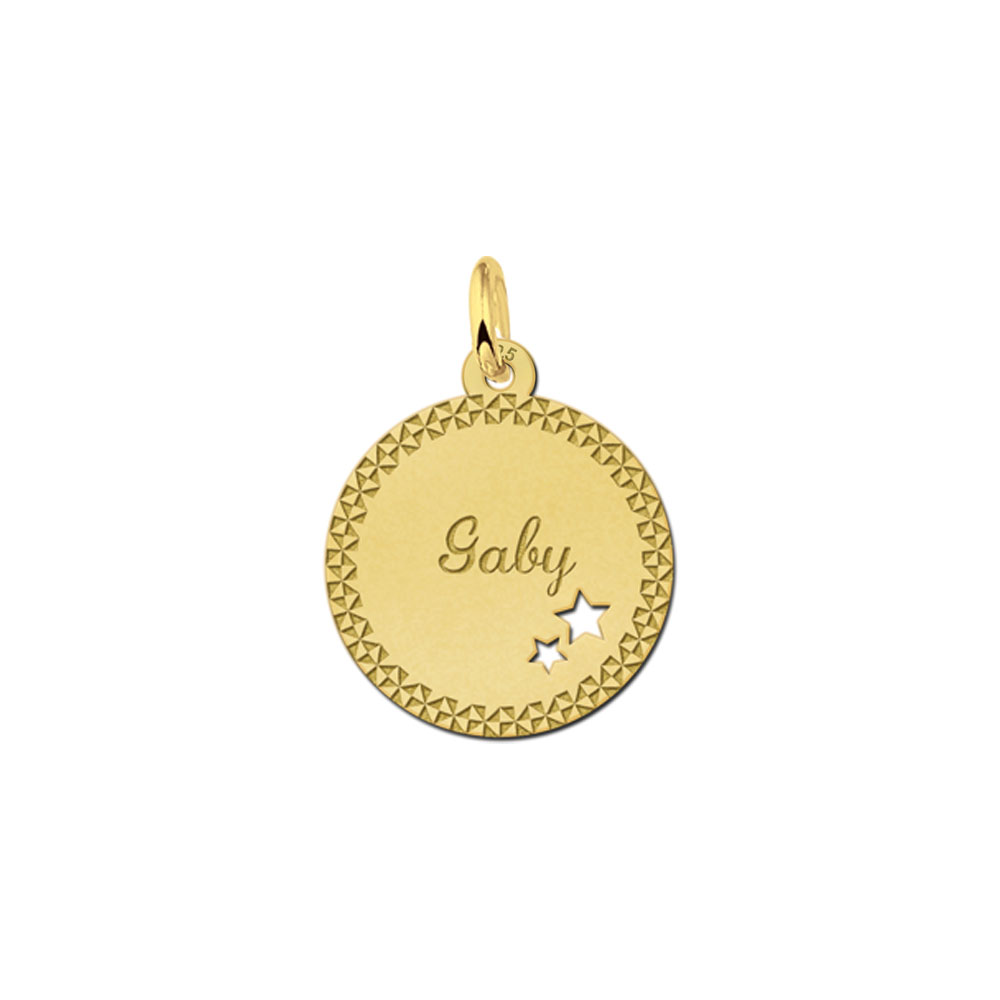 Colgante chapado en oro con borde decorativo y dos estrellas