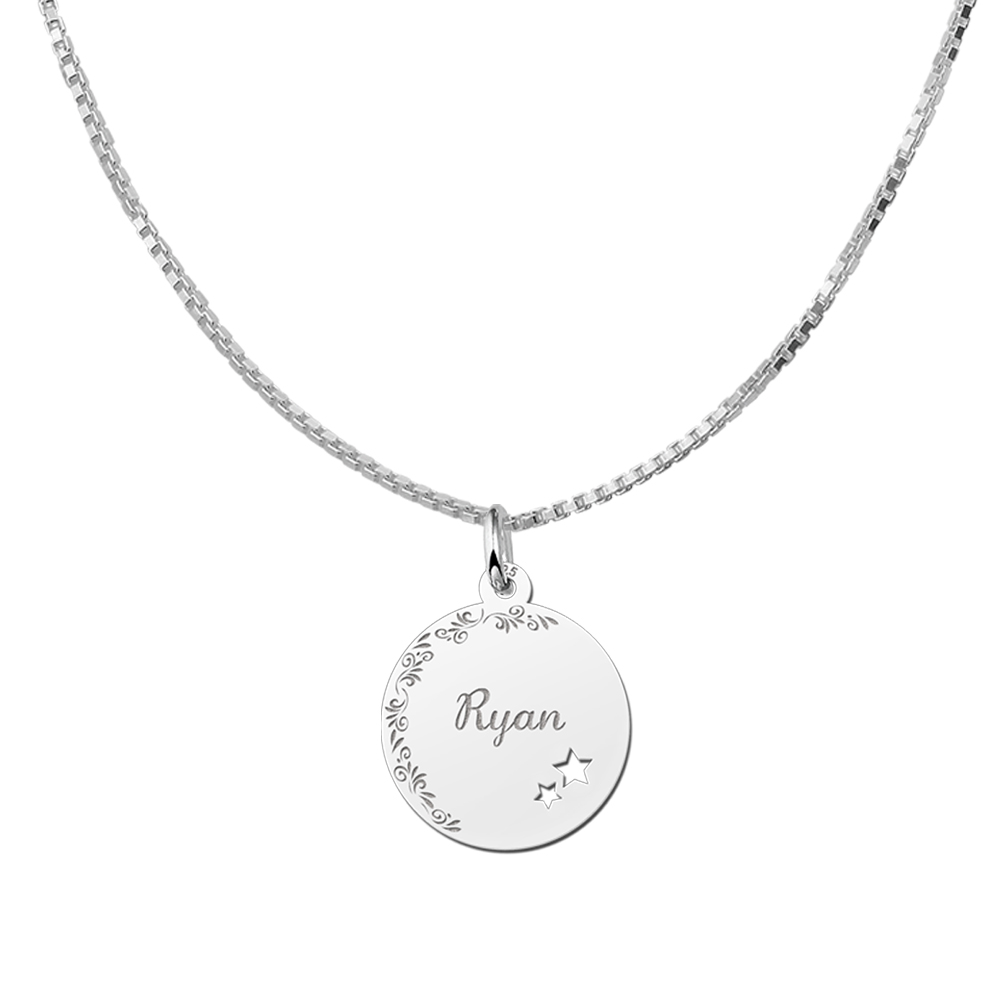 Colgante de plata con borde floral y dos estrellas
