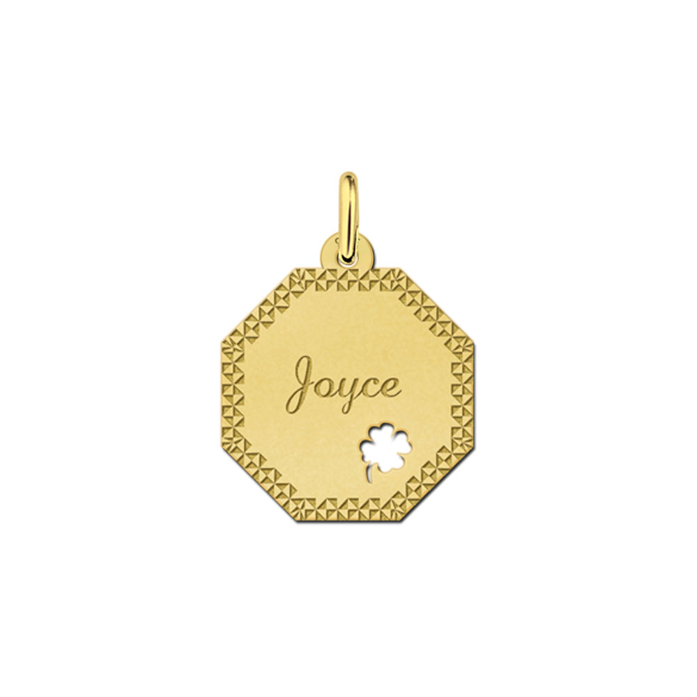 Colgante octogonal chapado en oro con borde decorativo y trébol de cuatro hojas