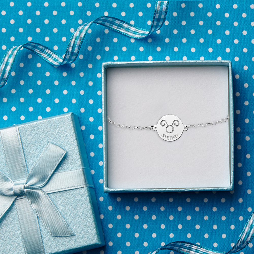 Pulsera de Plata Signo del Zodiaco Tauro con Nombre