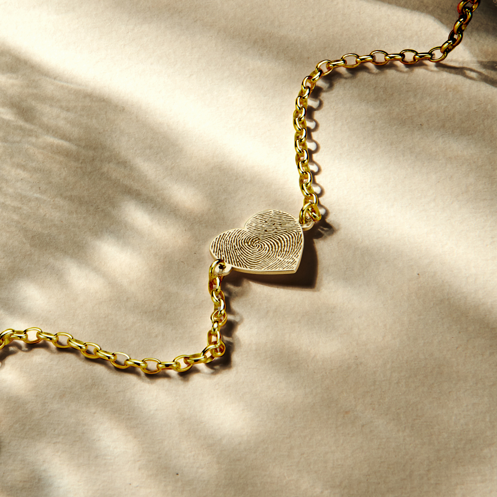 Pulsera de Corazón Chapada en Oro con Huella Dactilar