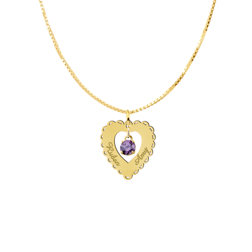 Colgante de corazón en oro con reborde decorativo, dos nombres y zircón Colgante de corazón en oro con reborde decorativo, dos nombres y zircón
