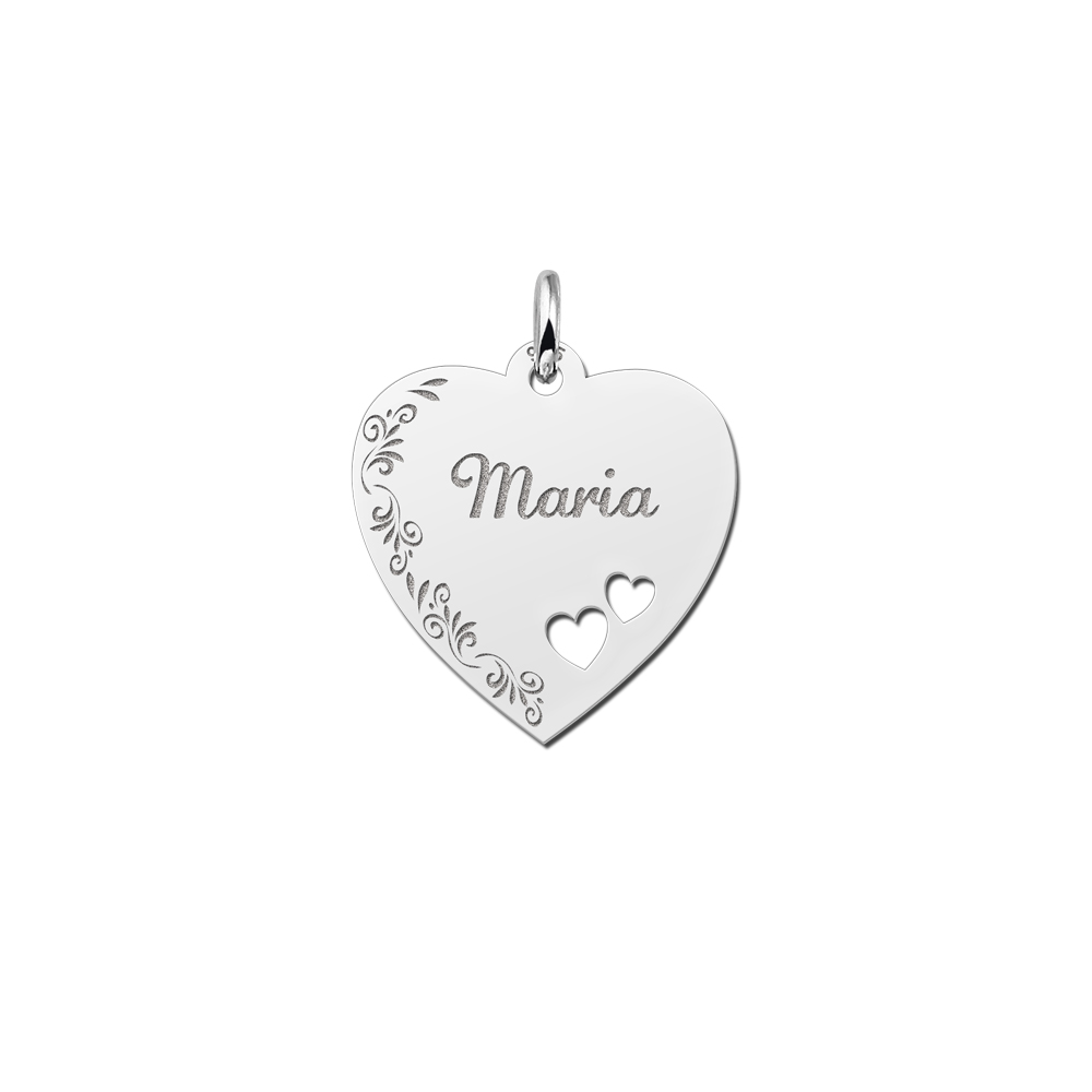 Placa de plata  grabado corazón con borde de flor y 2 corazoncitos