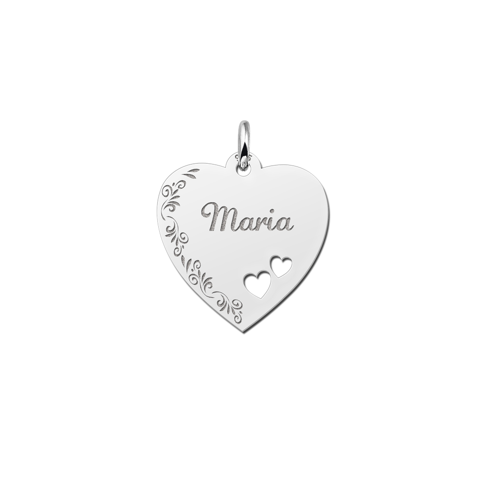 Placa de plata grabado corazón con borde de flor y 2 corazoncitos Placa de plata grabado corazón con borde de flor y 2 corazoncitos