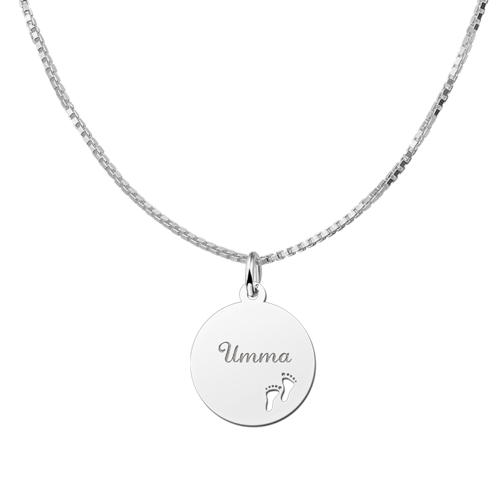 Colgante de plata con nombre y huellas de bebé