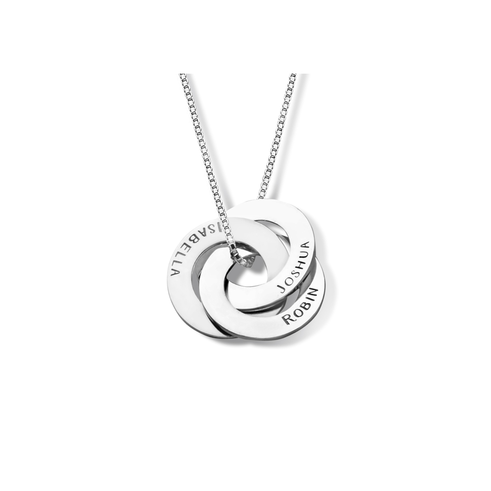 Collar de plata con anillos rusos y tres nombres