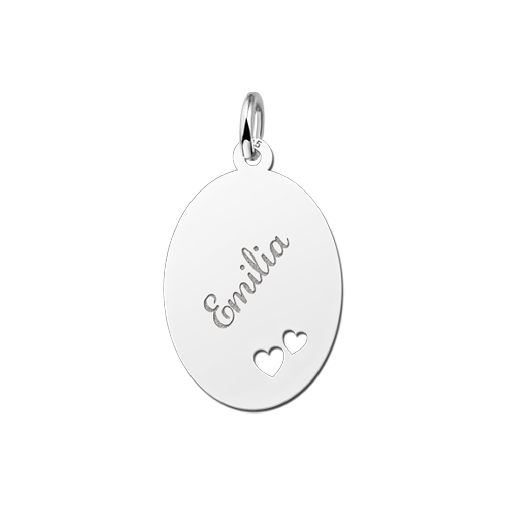 Colgante ovalado de plata con dos corazones