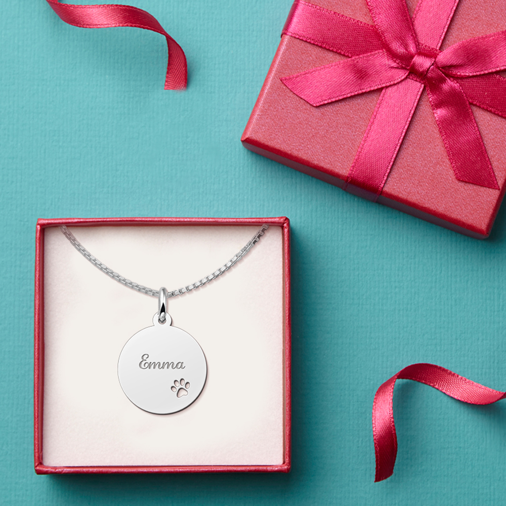 Colgante de plata con nombre y huella de mascota