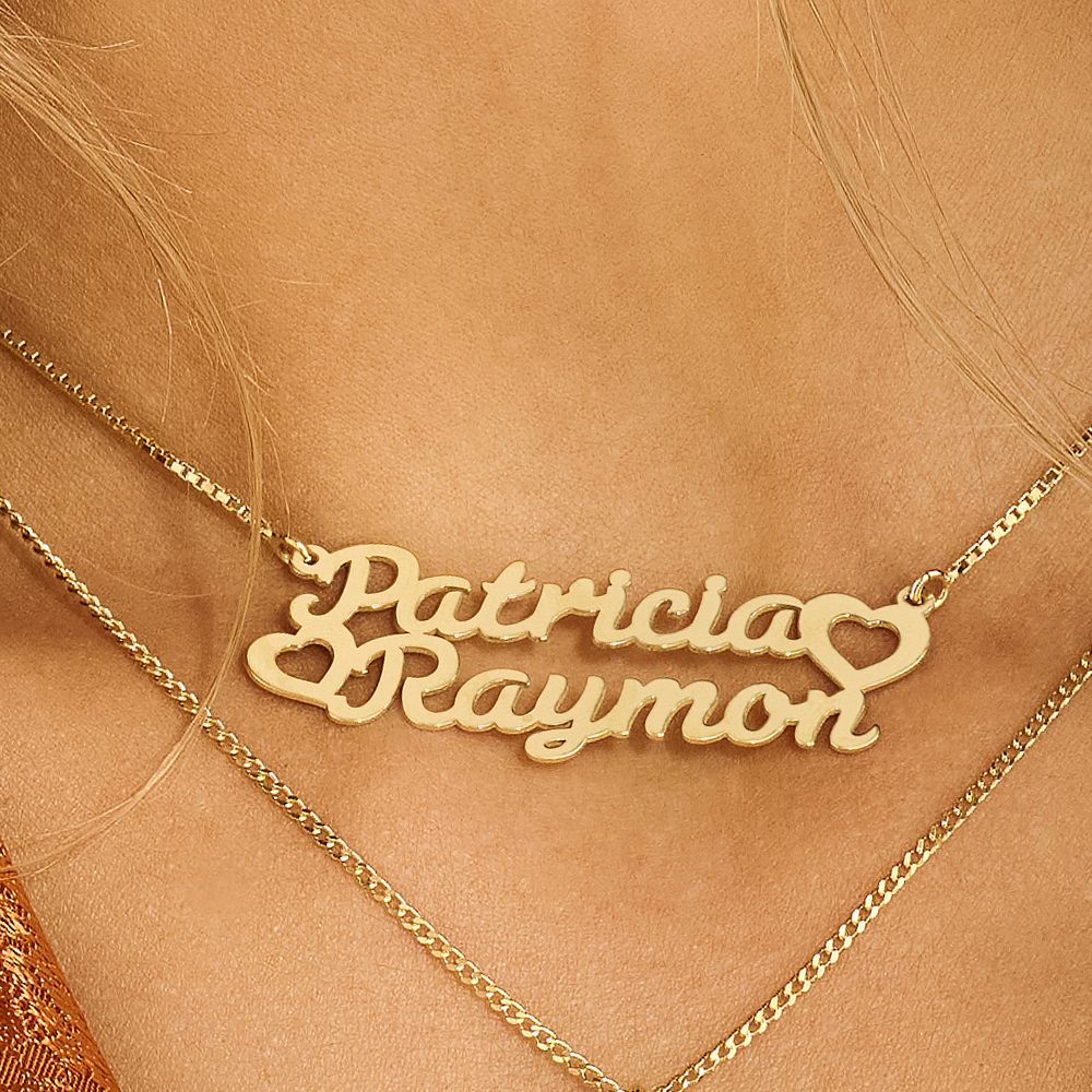 Collar con nombre en oro modelo Patricia-Raymond
