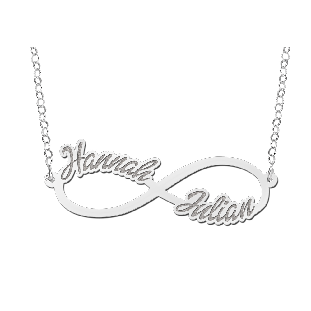 Collar infinito de plata con dos nombres