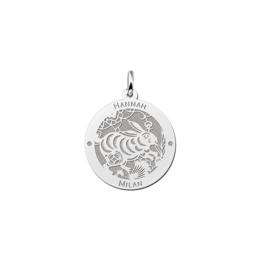 Colgante Redondo de Plata Signo del Zodiaco Chino Conejo con Grabado