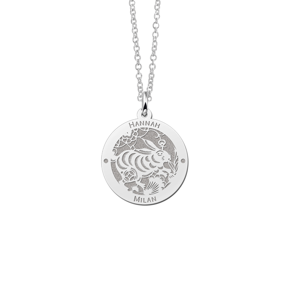 Colgante Redondo de Plata Signo del Zodiaco Chino Conejo con Grabado