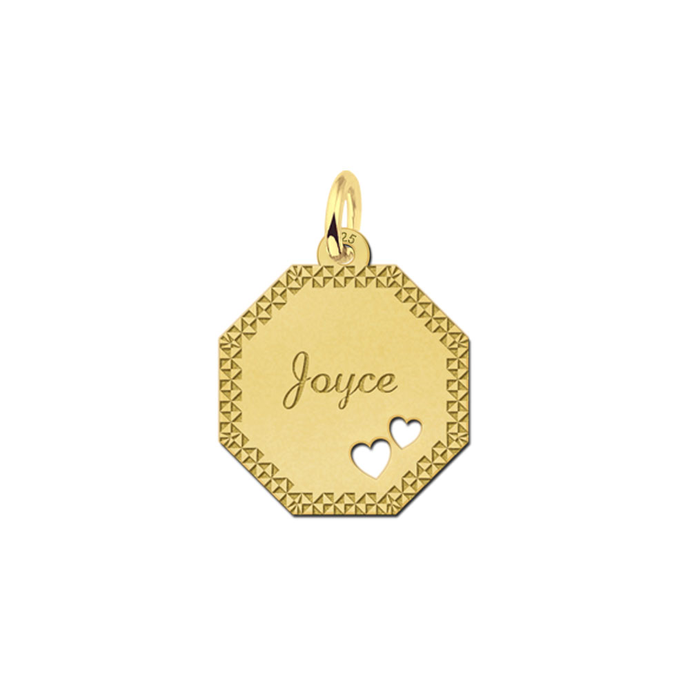 Colgante octogonal chapado en oro con borde decorativo y 2 corazones