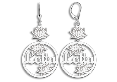 Pendientes de plata personalizados con nombre y flores Pendientes de plata personalizados con nombre y flores