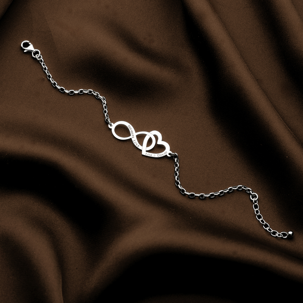 Pulsera de plata con símbolo infinito, corazón y nombres Pulsera de plata con símbolo infinito, corazón y nombres