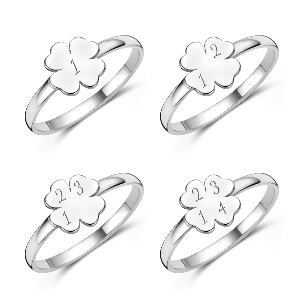 Anillo de plata con trébol e iniciales