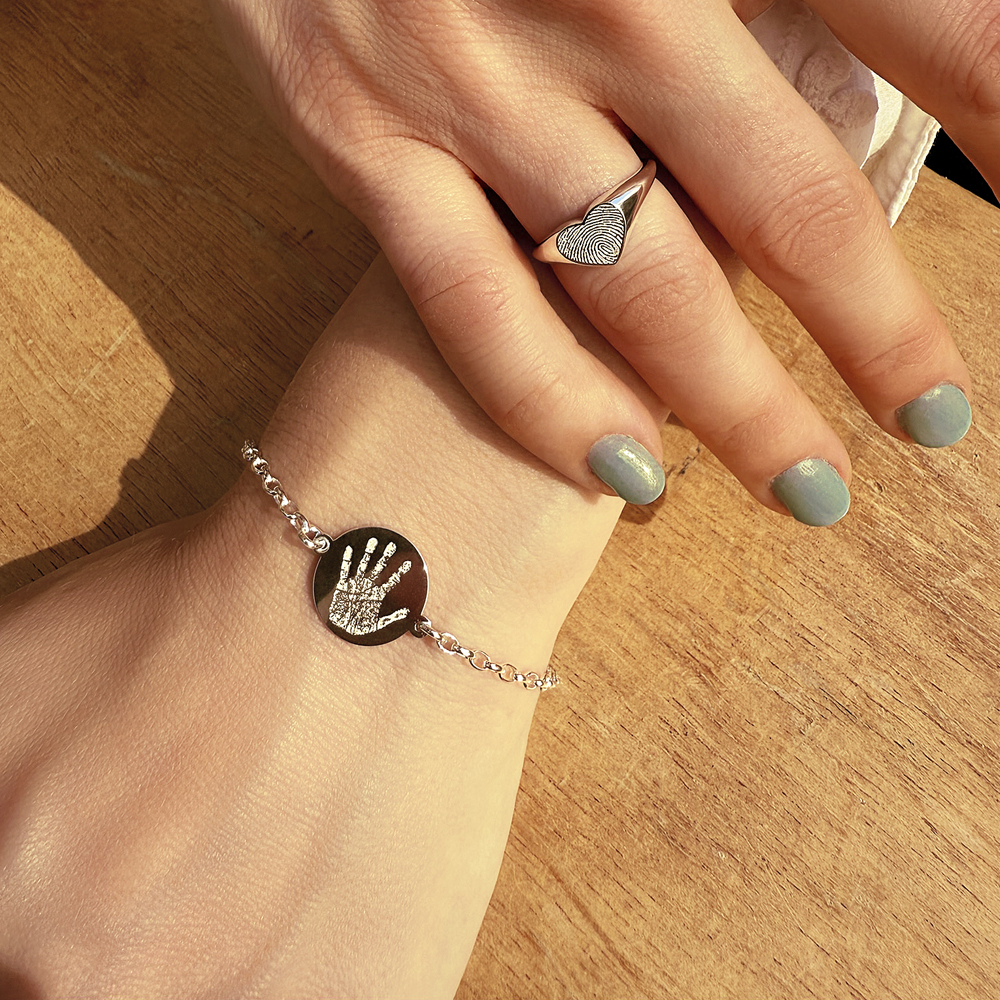 Pulsera de plata con medalla redonda de huella dactilar