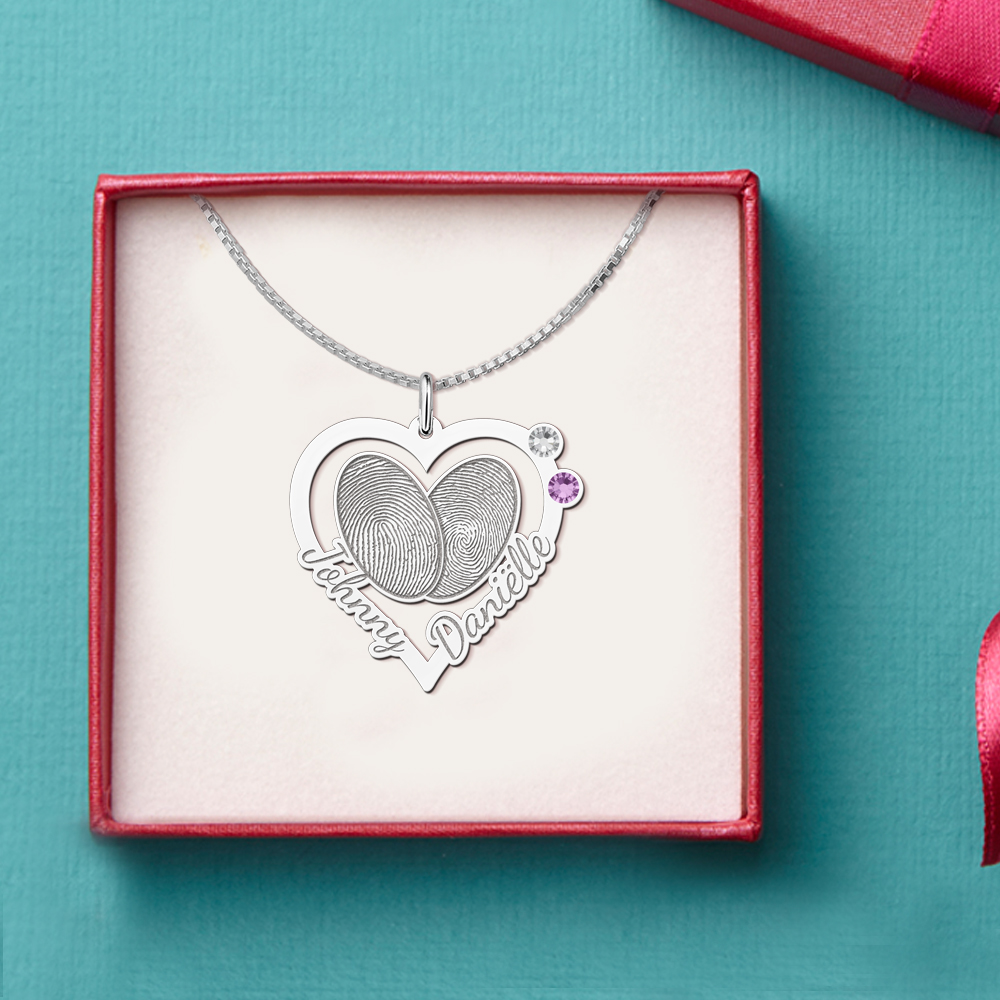 Colgante corazón de plata con dos huellas, nombres y piedras de nacimiento